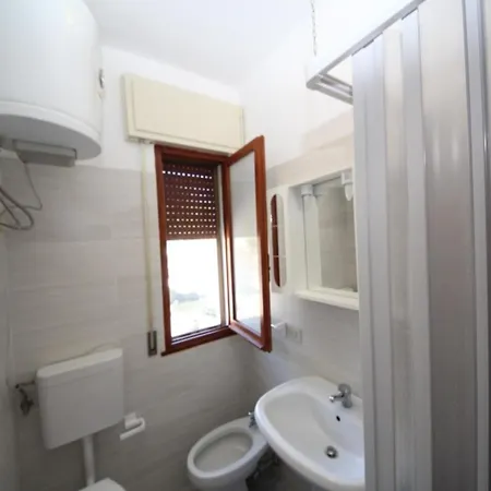 Comfortable In Rosolina Apartment