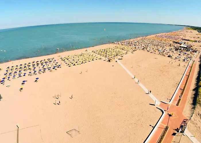 Comfortable Beachside Apartment In Rosolina Apartment *